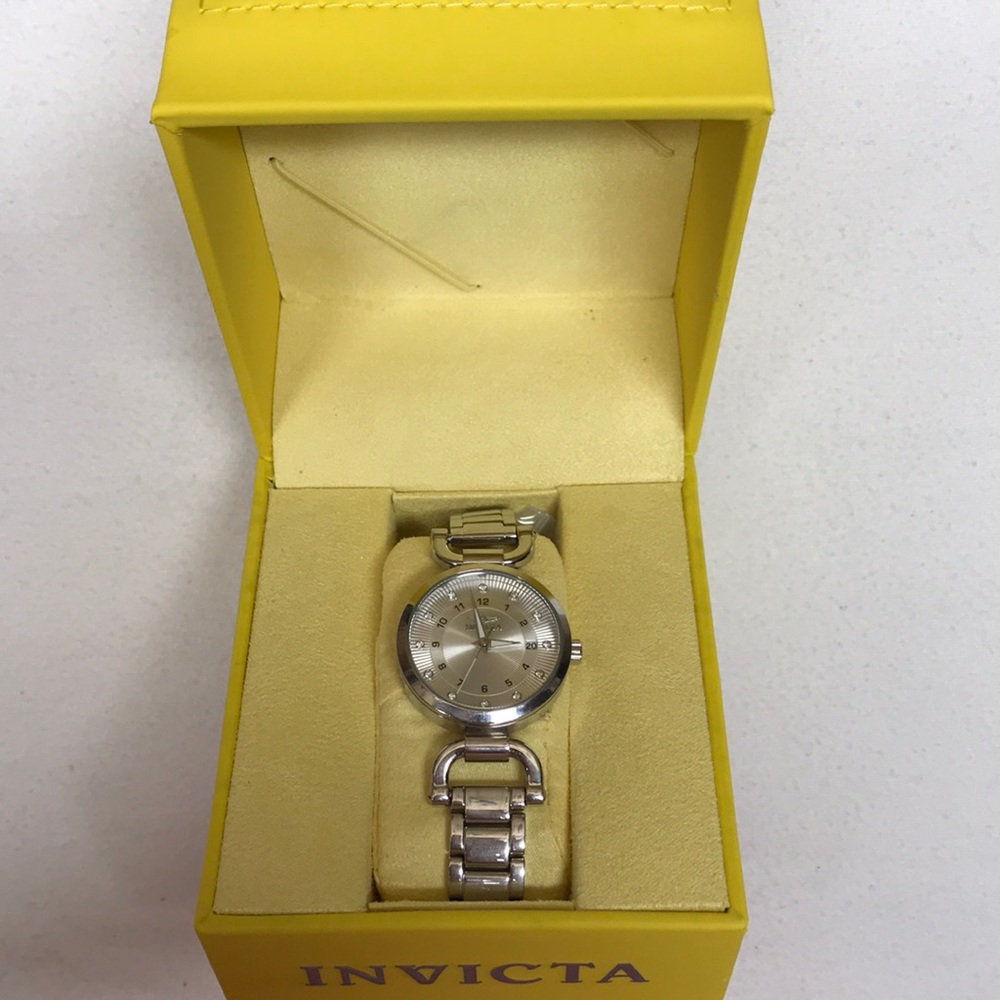 nvicta Watch - Picture 3 of 6